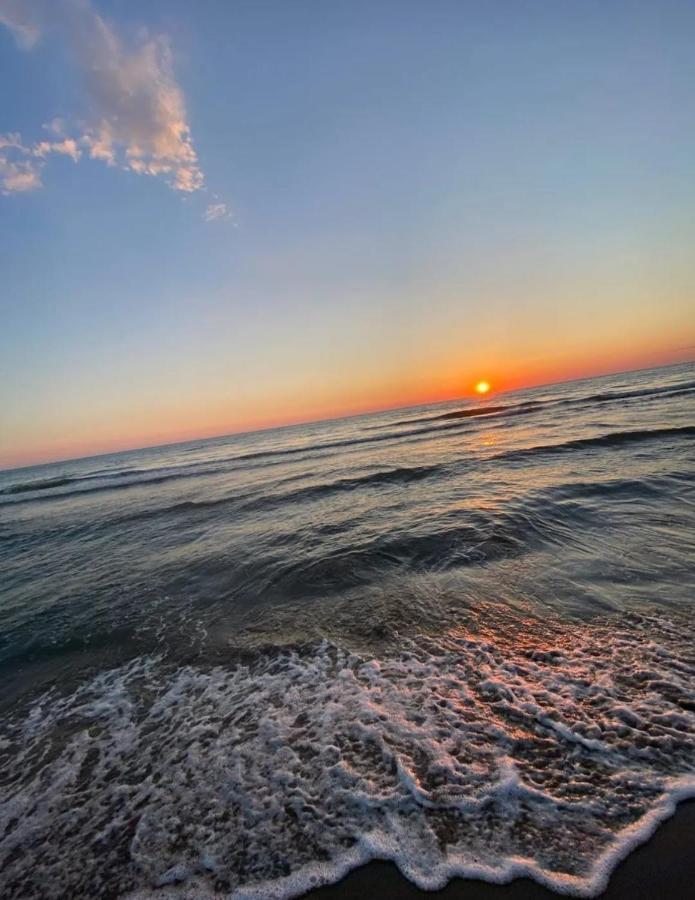 Vila Hyseni Durrës Buitenkant foto